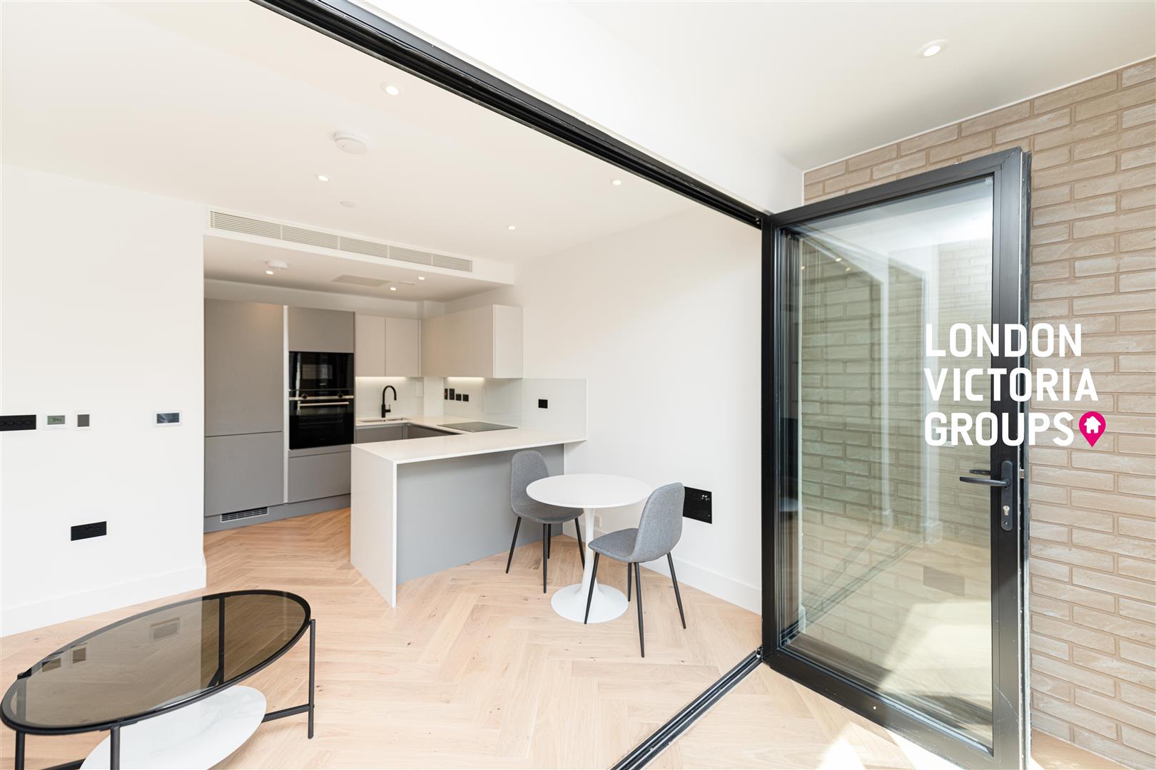 Huntingdon Apartments, 1 Graphite Square, LONDON